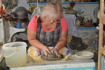 Návšteva v dielni keramikárky Danky Bakšovej