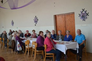 Október – mesiac úcty k starším