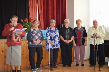 Október – mesiac úcty k starším