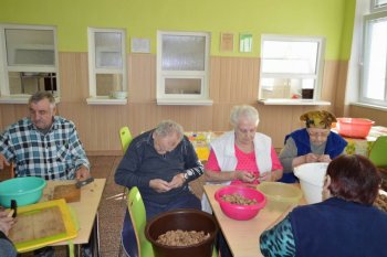 Najprv sme zbierali, potom čistili