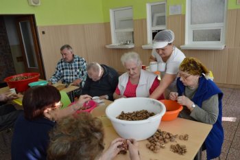 Najprv sme zbierali, potom čistili