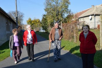 Prechádzka do lipovej aleje