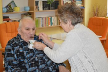 Posedenie pri piesňach Karla Gotta