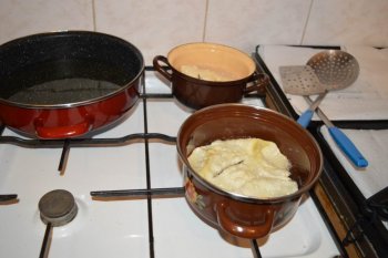 Varila myšička kašičku