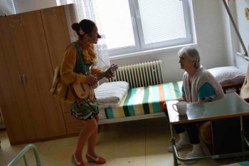 Červené nosy medzi nami