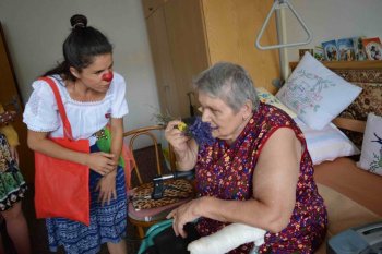 Červené nosy medzi nami