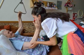 Červené nosy medzi nami