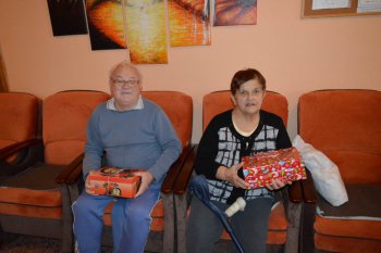 Koľko lásky sa zmestí do krabice od topánok