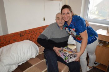 Koľko lásky sa zmestí do krabice od topánok