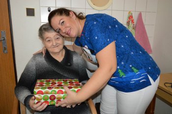 Koľko lásky sa zmestí do krabice od topánok