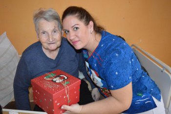 Koľko lásky sa zmestí do krabice od topánok