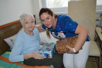 Koľko lásky sa zmestí do krabice od topánok