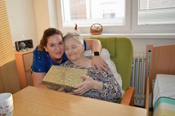 Koľko lásky sa zmestí do krabice od topánok