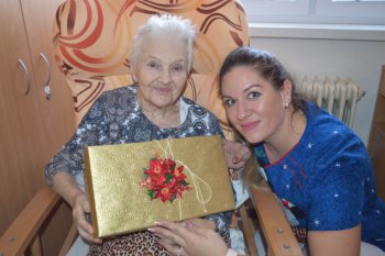 Koľko lásky sa zmestí do krabice od topánok