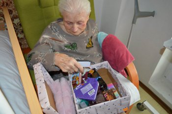 Koľko lásky sa zmestí do krabice od topánok