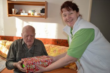 Koľko lásky sa zmestí do krabice od topánok