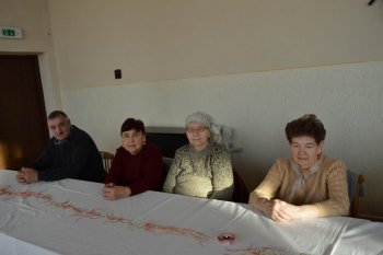 Posedenie pod jedličkou