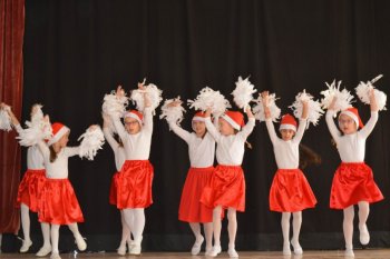 Posedenie pod jedličkou