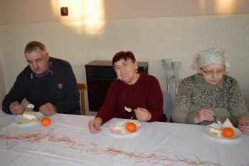 Posedenie pod jedličkou