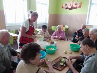 Pečenie jablčníka – aktivita na pokračovanie