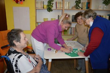 Vyrábame vianočné ozdoby