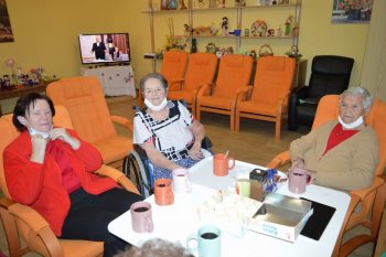 Vyrábame vianočné ozdoby