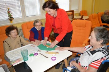 Vyrábame vianočné ozdoby