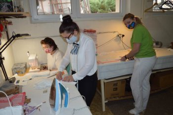 Šijeme rúška svojpomocne