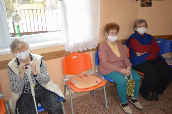 Šijeme rúška svojpomocne