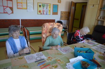 Aktivity v interiéri domova