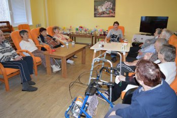 Aktivity v interiéri domova