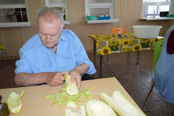 Pomáhame si navzájom