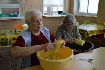 Pomáhame si navzájom