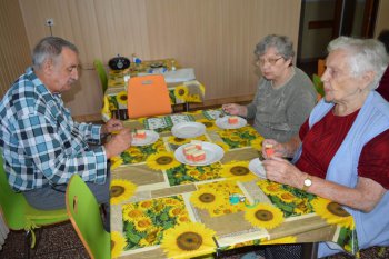 Pomáhame si navzájom