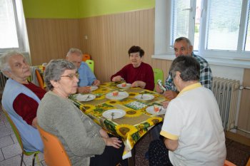 Pomáhame si navzájom