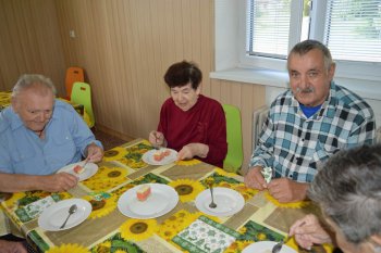 Pomáhame si navzájom