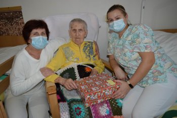 Koľko lásky sa zmestí do krabice od topánok