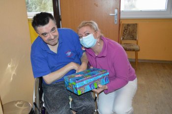 Koľko lásky sa zmestí do krabice od topánok