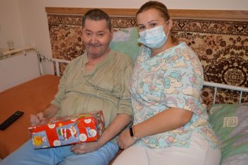 Koľko lásky sa zmestí do krabice od topánok