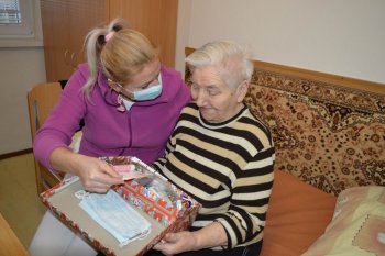 Koľko lásky sa zmestí do krabice od topánok