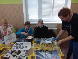 Projekt s pečením pokračuje