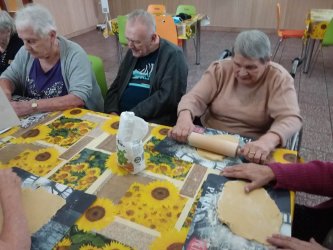 Projekt s pečením pokračuje