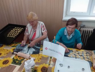 Projekt s pečením pokračuje