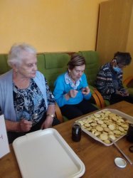 Projekt s pečením pokračuje