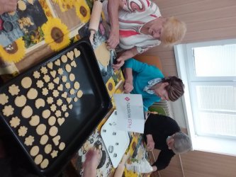 Projekt s pečením pokračuje