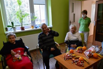 Adventné posedenie v domčeku