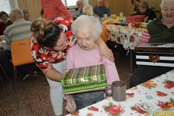 Koľko lásky sa zmestí do krabice od topánok