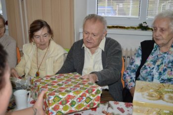 Koľko lásky sa zmestí do krabice od topánok