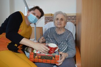 Koľko lásky sa zmestí do krabice od topánok