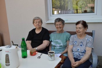 Naše posedenia pri káve